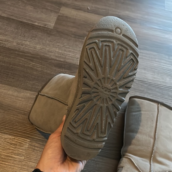 Classic tall w6 Uggs - Picture 3 of 7